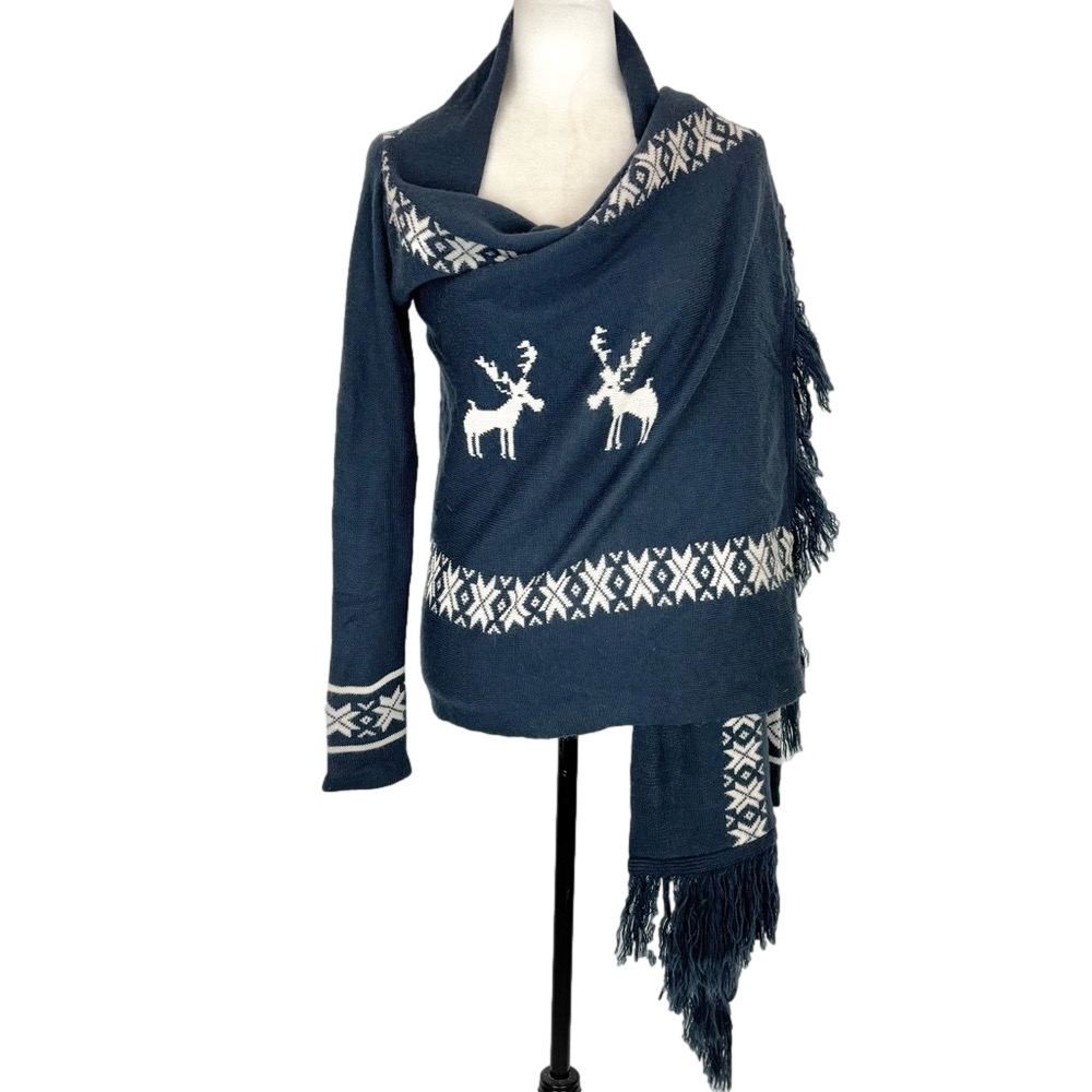 Paris et Moi navy fair isle wrap